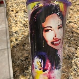 Selena fiesta de la flor cup